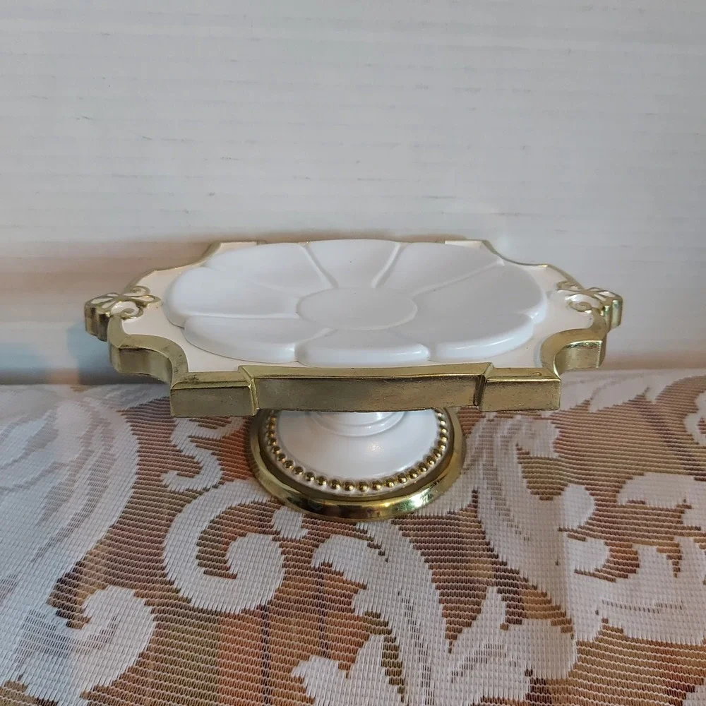 Vintage Hollywood Regency Gold White Pedestal Soap Dish Ornate Floral Vanity